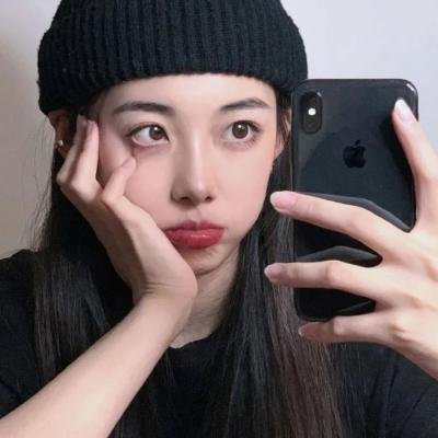 踉跄女孩